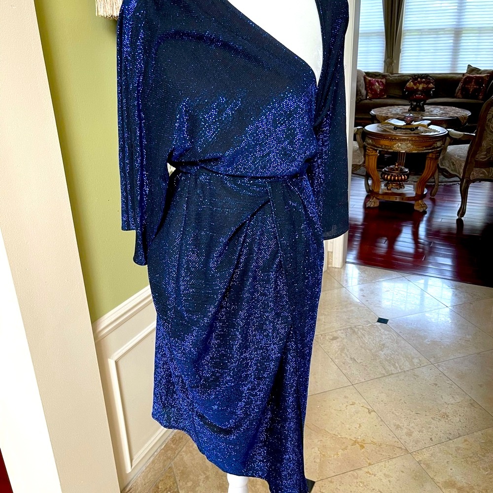 Dress - Picture 3 of 7